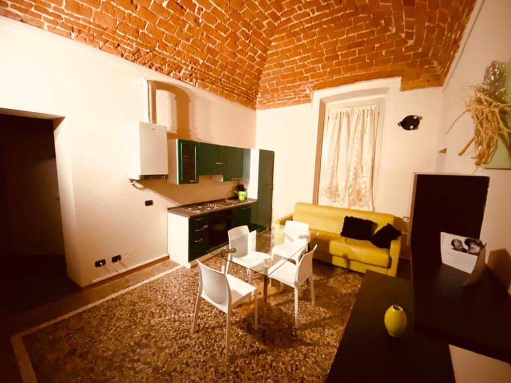 Hh Hermoso Housing Valenza Exterior photo
